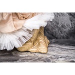 Photo of Скамья с глицинией