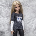 Photo of Лонгслив с комбинированными рукавами темный гранж с рисунком