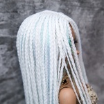 Photo of Парик "Белый с голубыми блестящими нитями" 6-7 Minifee голова 17см