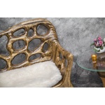 Photo of Деревянный диван с подсветкой, резьба