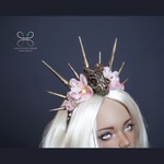 Photo of Диадема череп, шипы и цветы